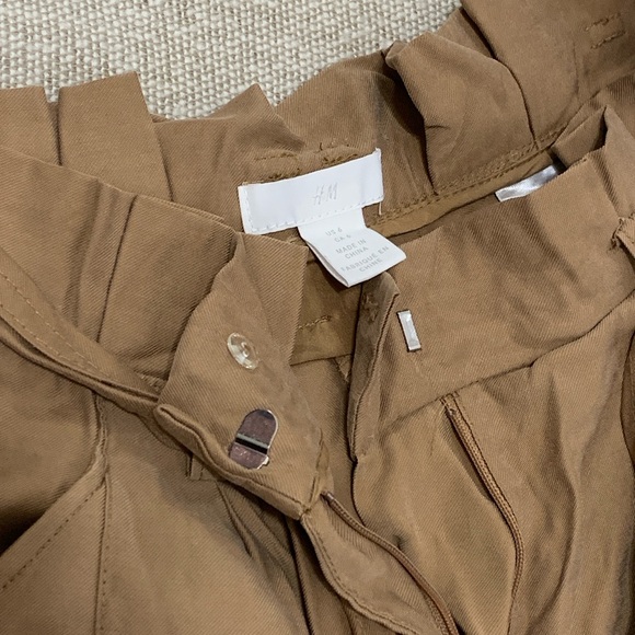 H&M Brown High-Waisted Pants - Picture 2 of 5